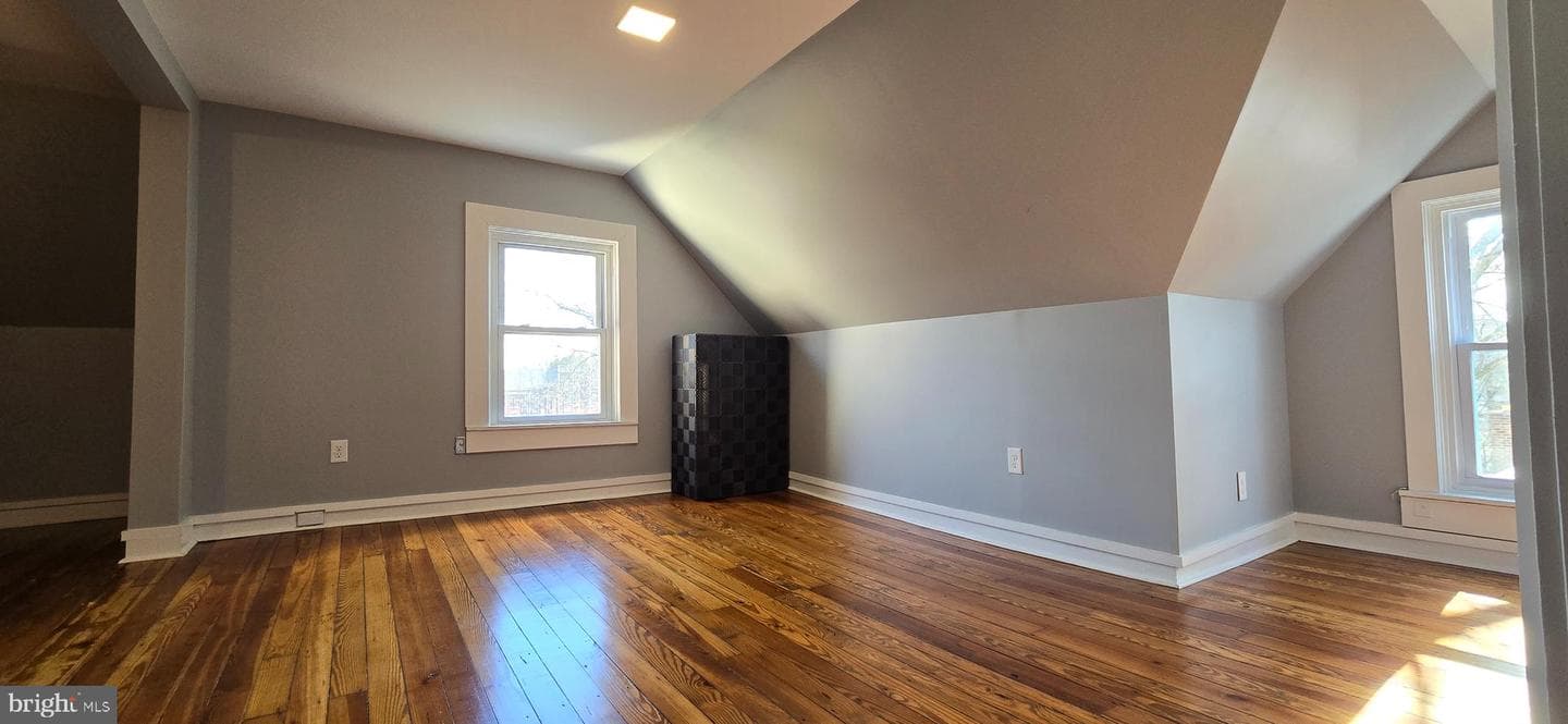619 Paxson Avenue photo 40