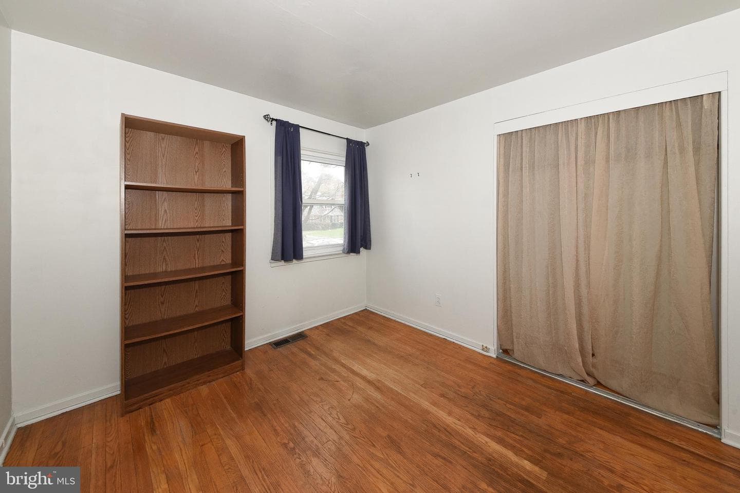515 Bradford Road photo 18