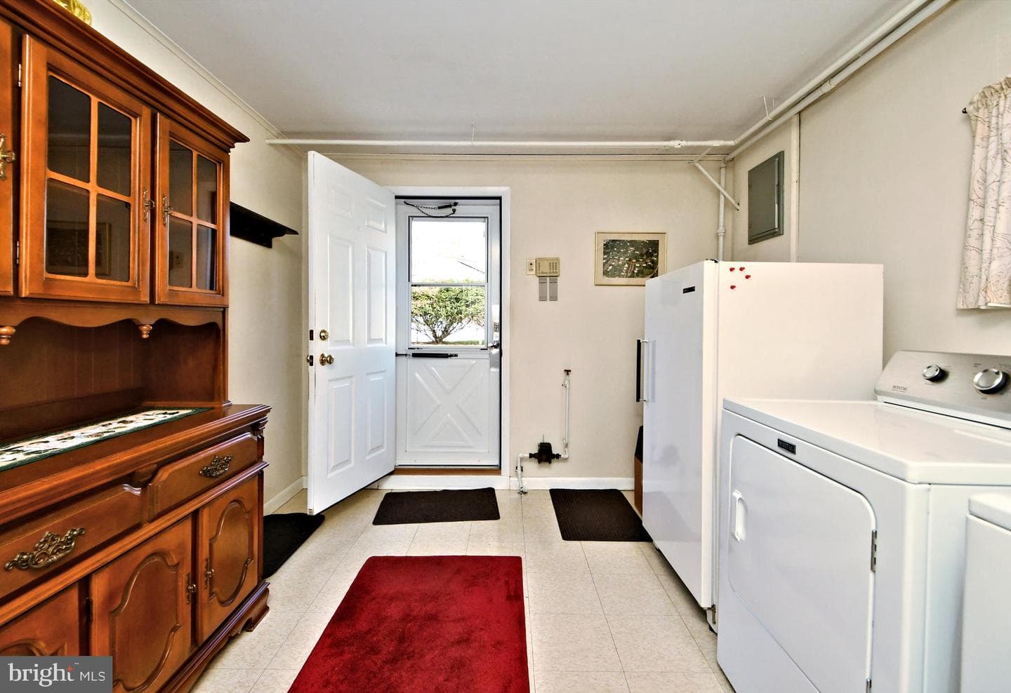 1394 Pine Street photo 29