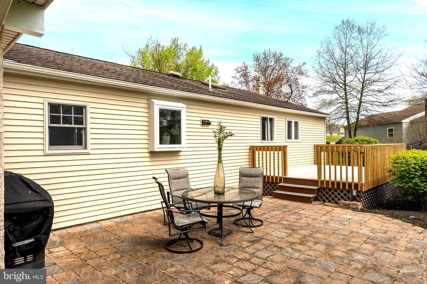 380 Thrush Drive photo 40