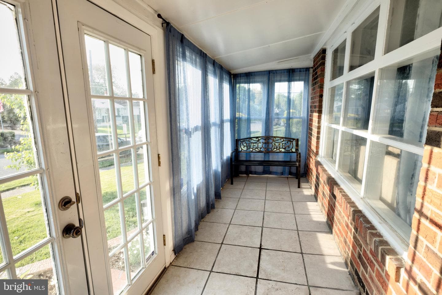 517 Barbara Drive photo 4