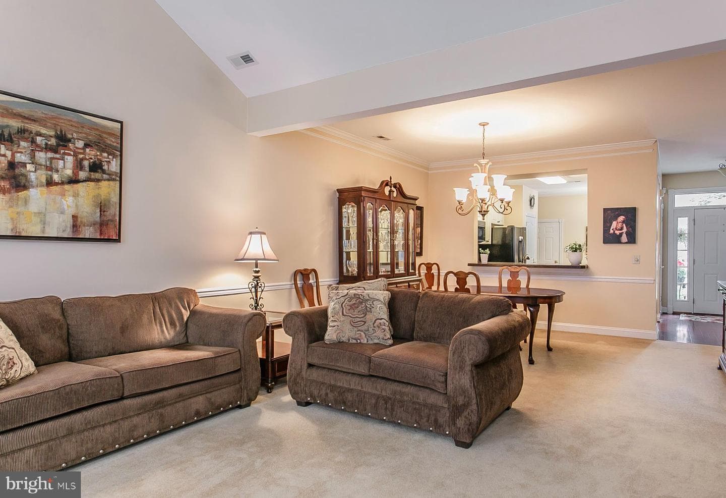 8 Newbury Way photo 18