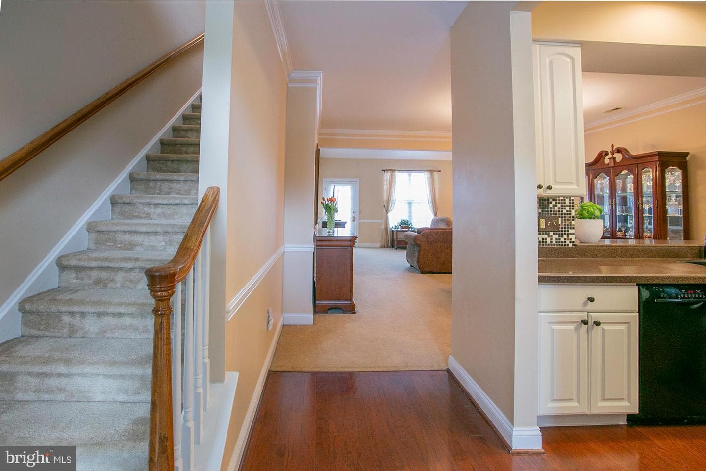 8 Newbury Way photo 6