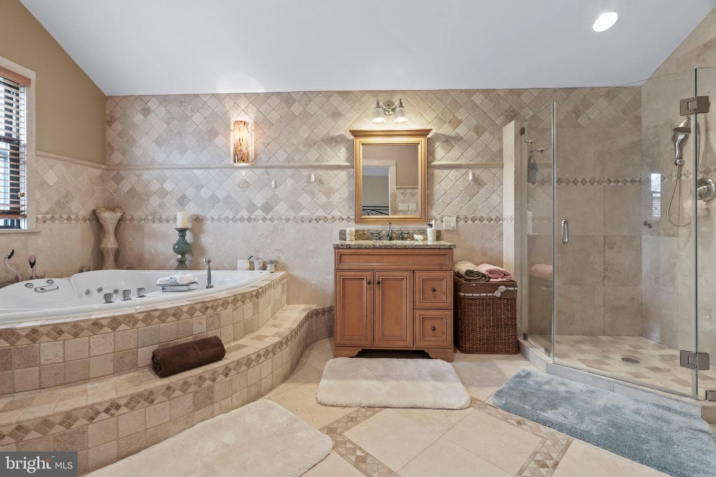 3778 Wheatsheaf Road photo 23