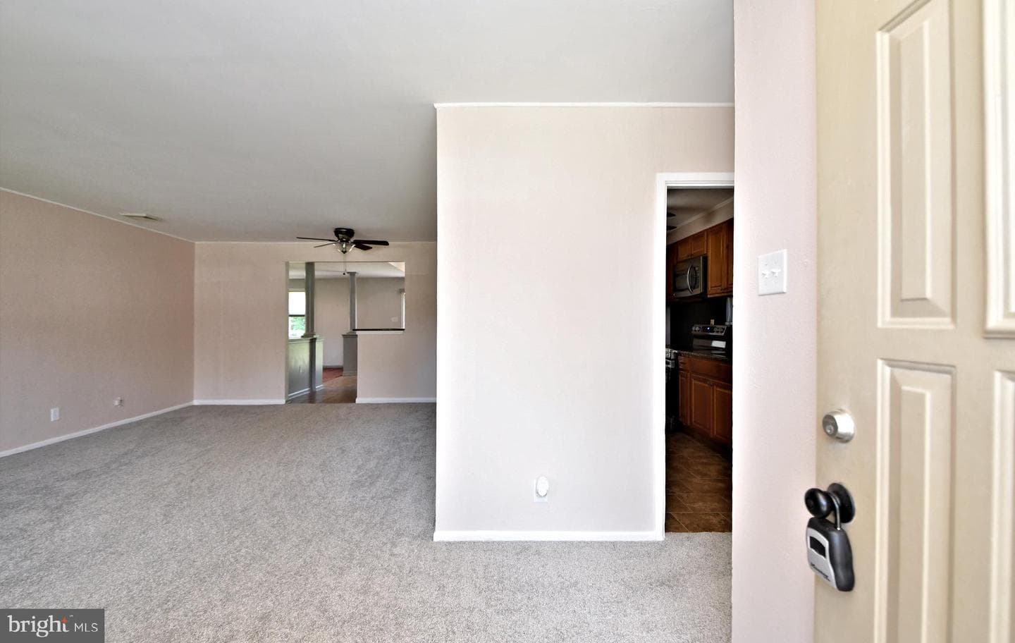 211 Oak Tree Road photo 6