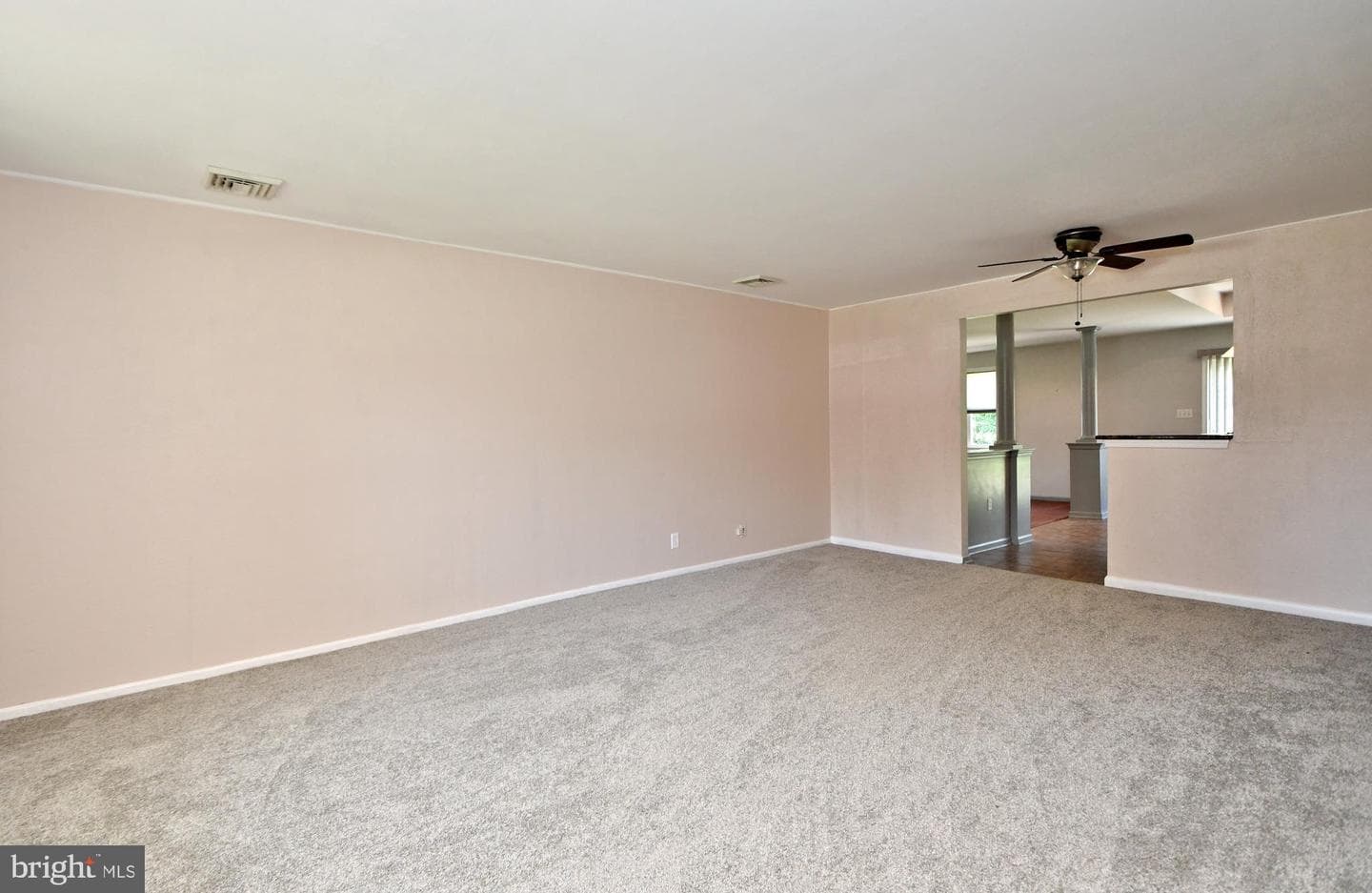 211 Oak Tree Road photo 9