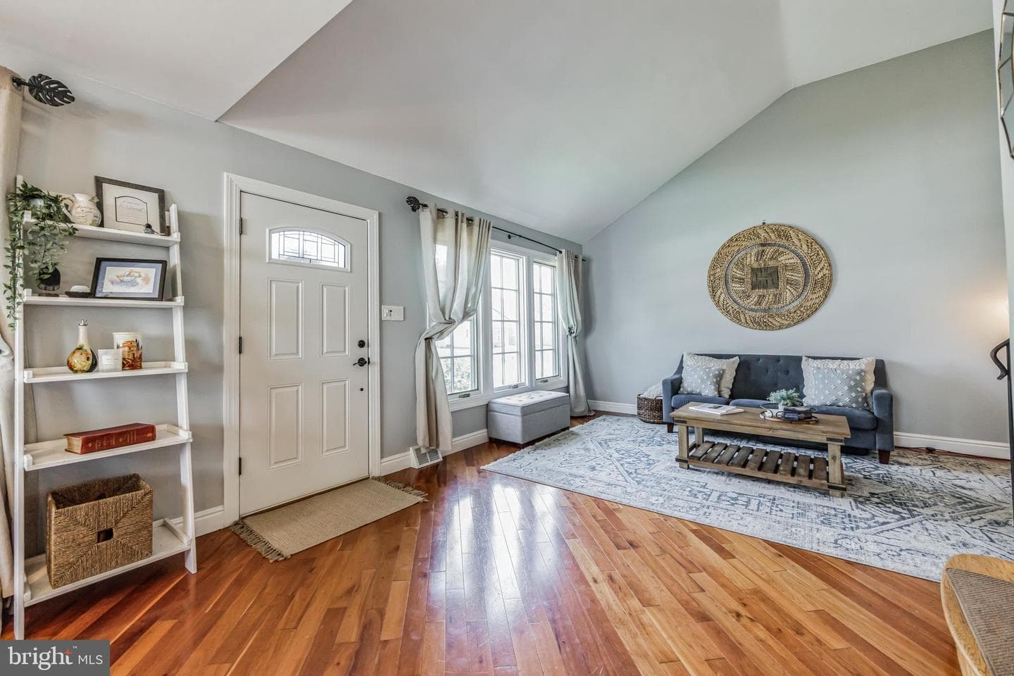 2921 Denise Road photo 2