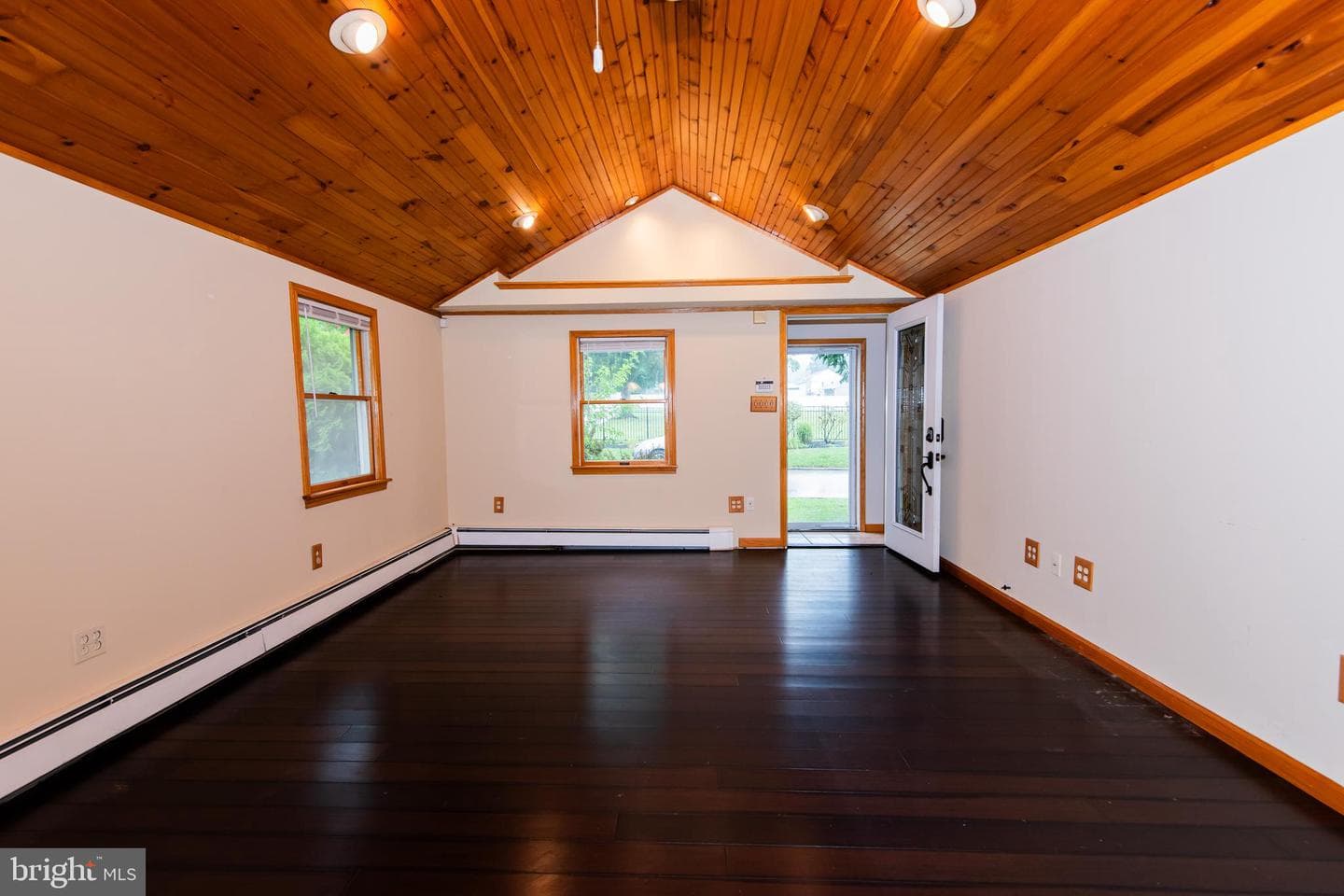 342 Summit Avenue photo 6