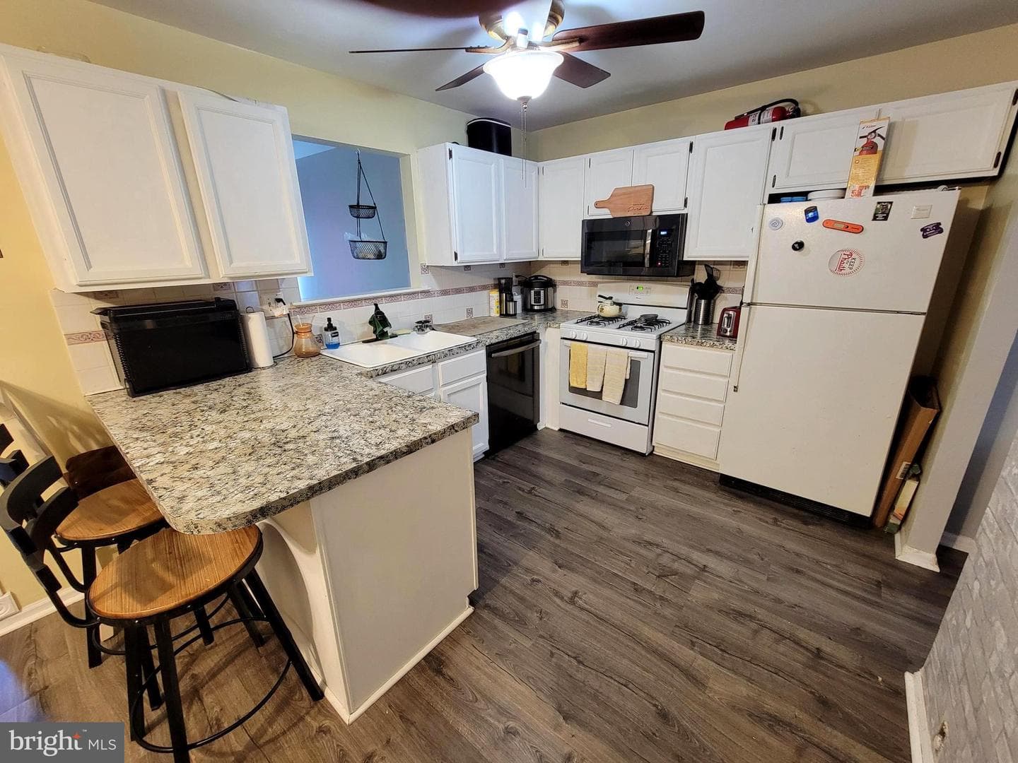 602 Greentree photo 14