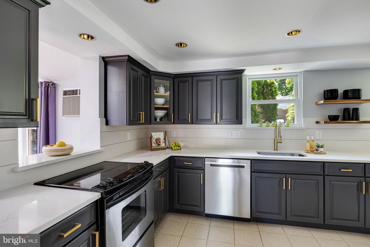 200 Virginia Road photo 10