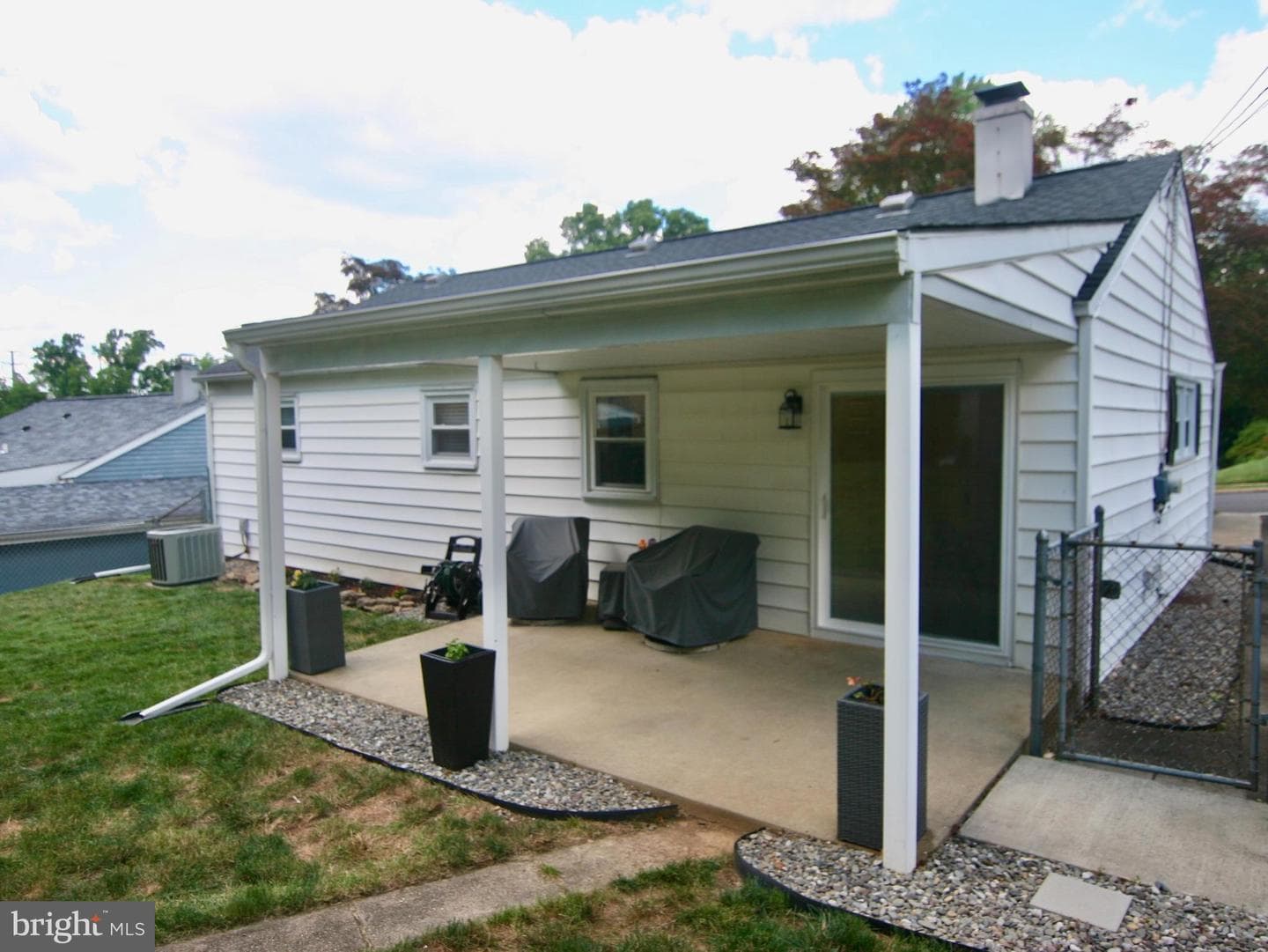 628 Beechwood Road photo 4