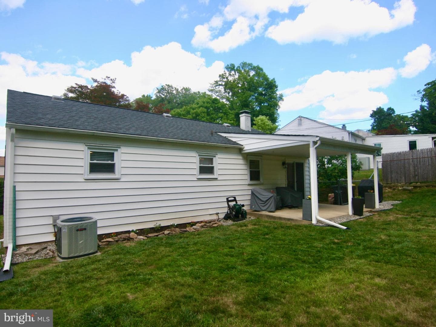 628 Beechwood Road photo 5