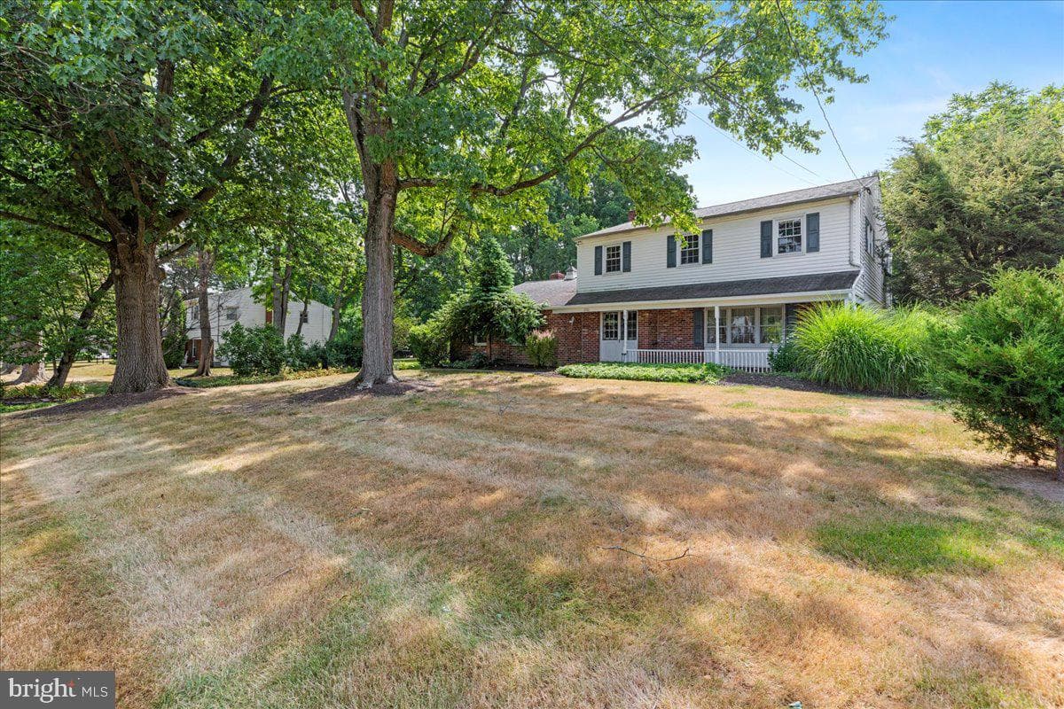 1720 Penns Lane photo 2