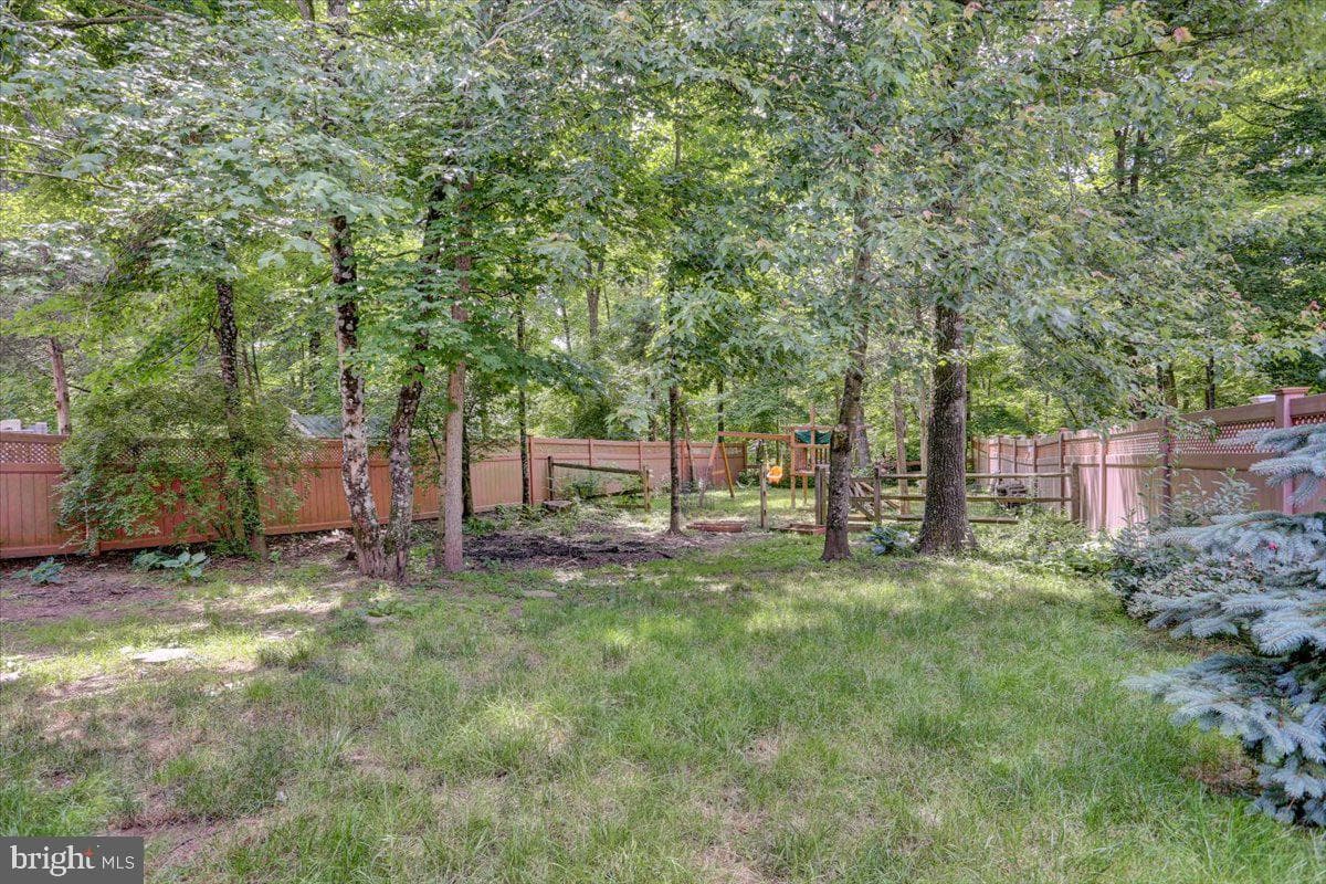 167 Ivy Lane photo 38