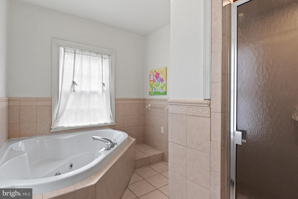 895 Summerset Place photo 28