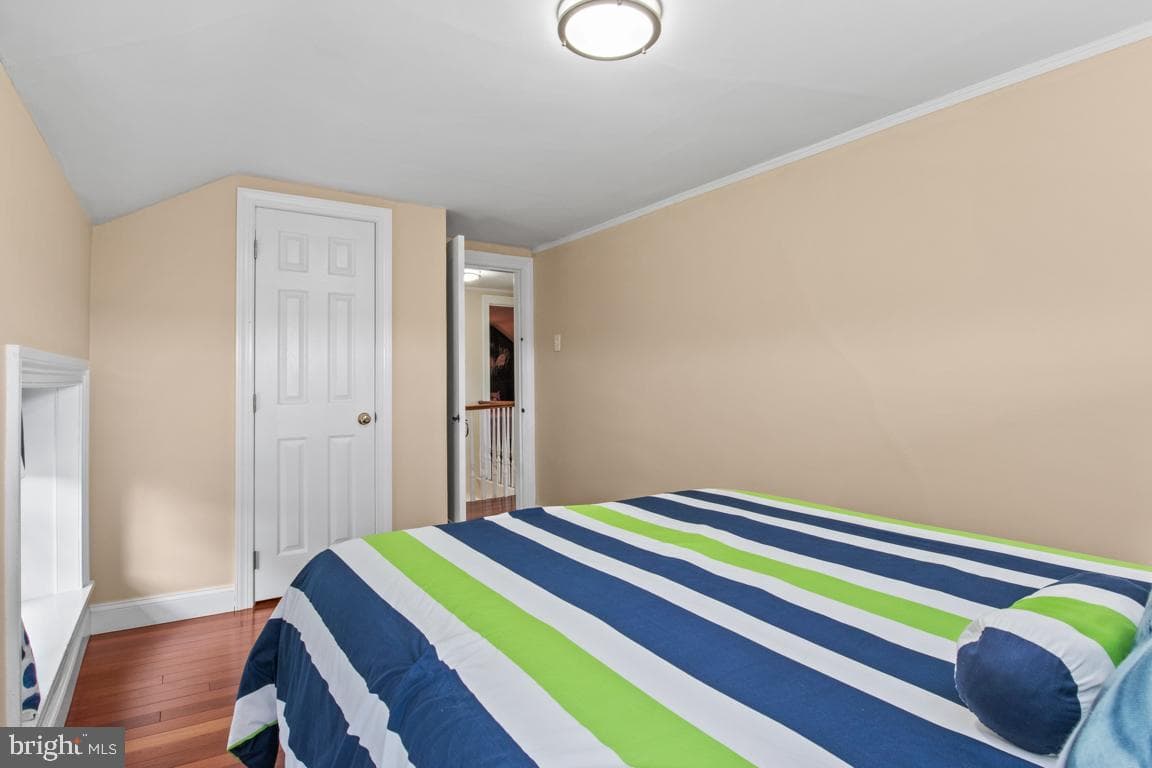 895 Summerset Place photo 33