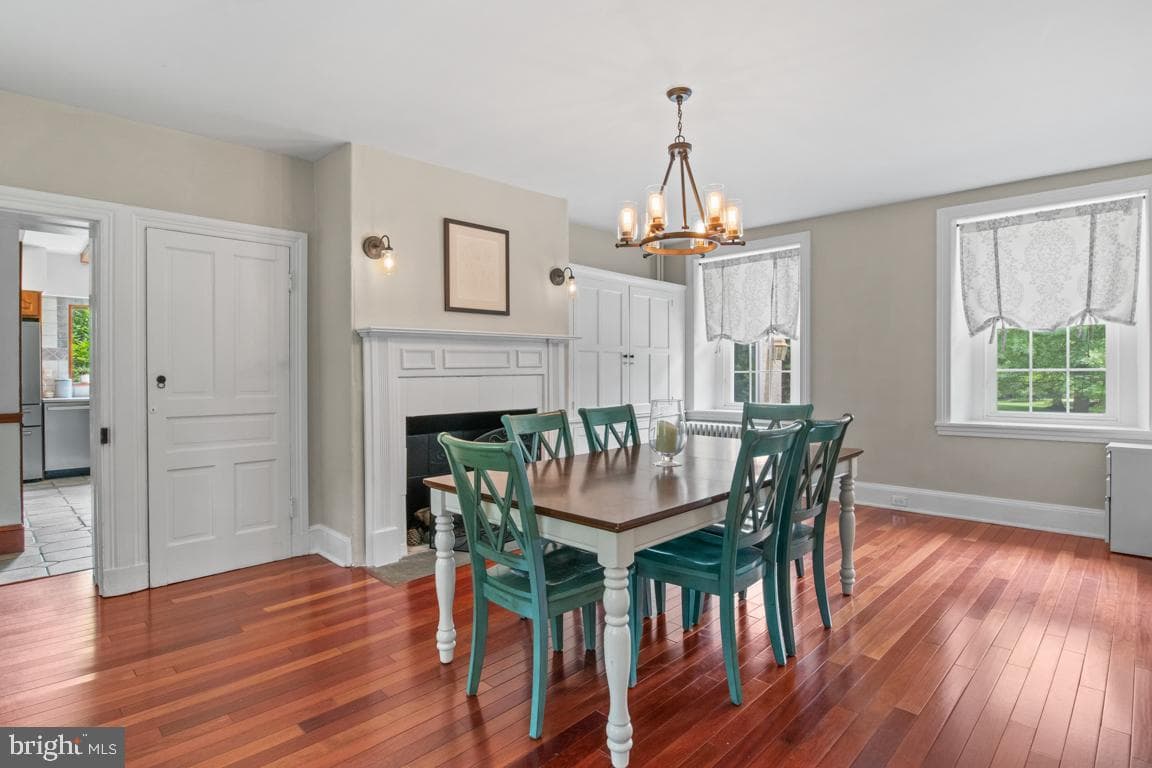 895 Summerset Place photo 9