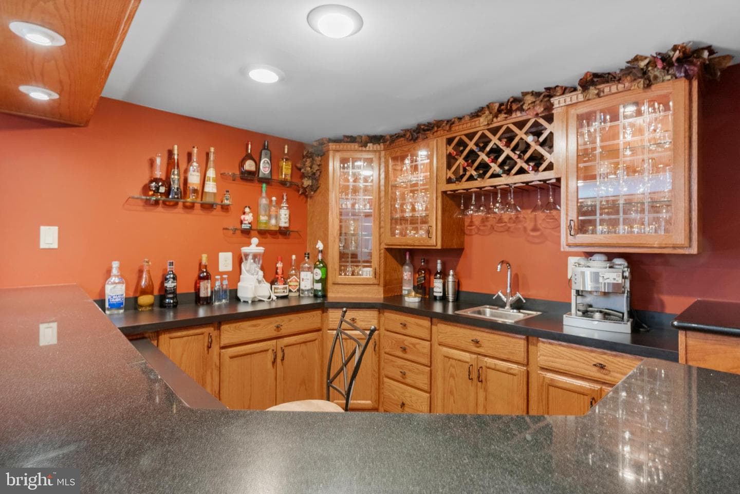 128 Banbury Avenue photo 40