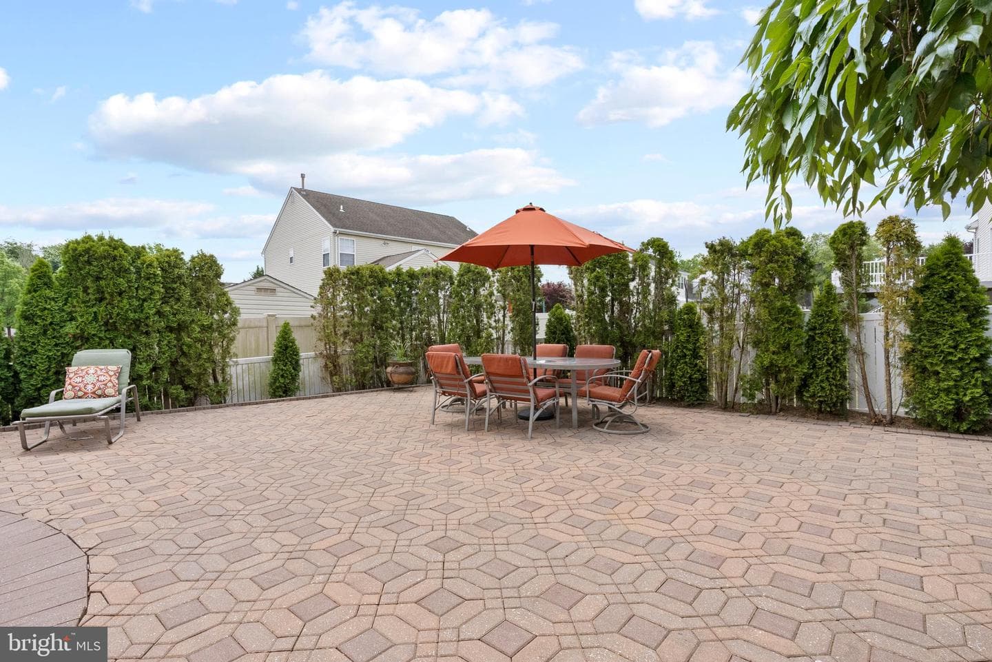 128 Banbury Avenue photo 46