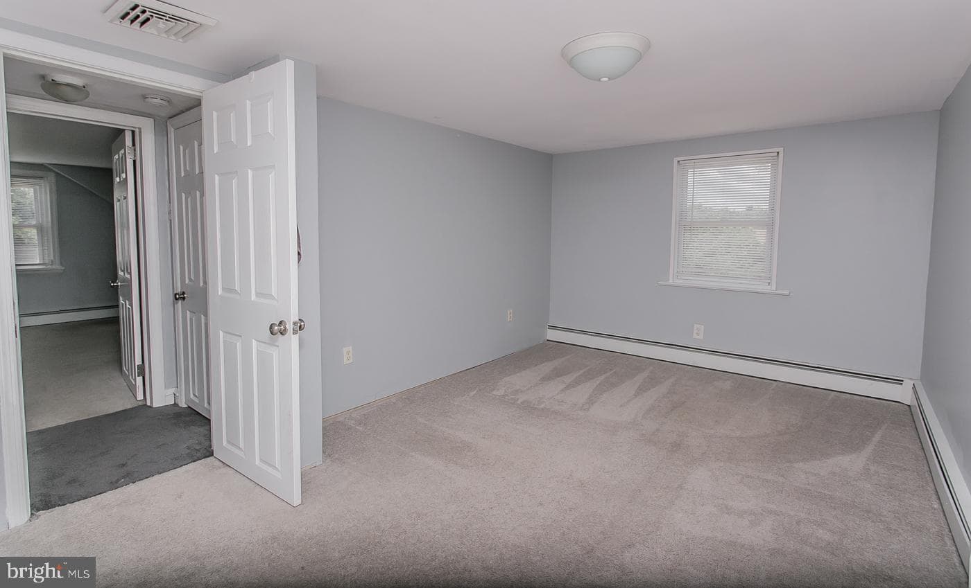 641 King Road photo 13