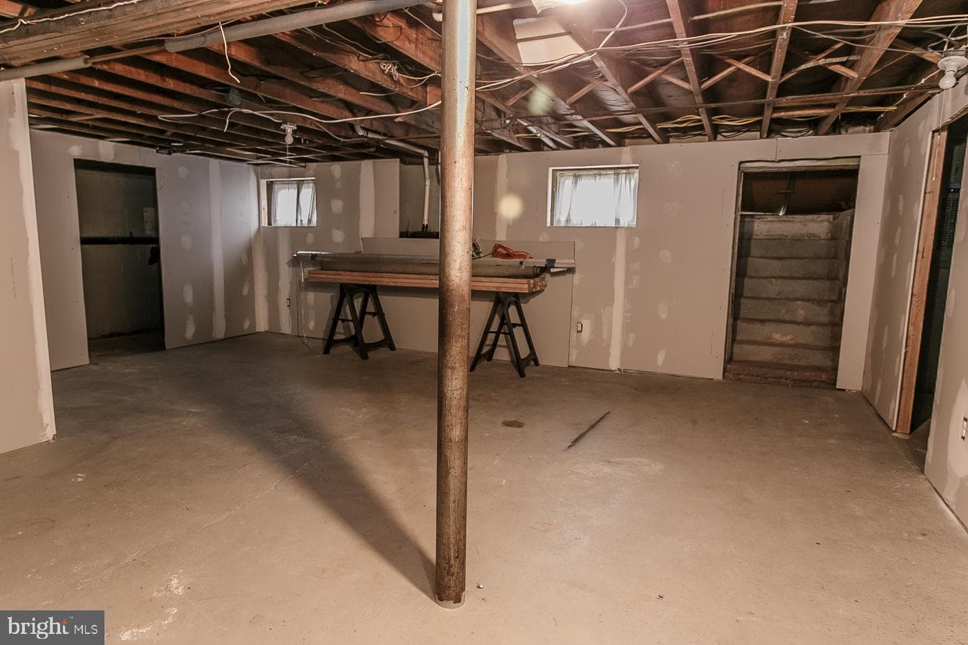 641 King Road photo 26
