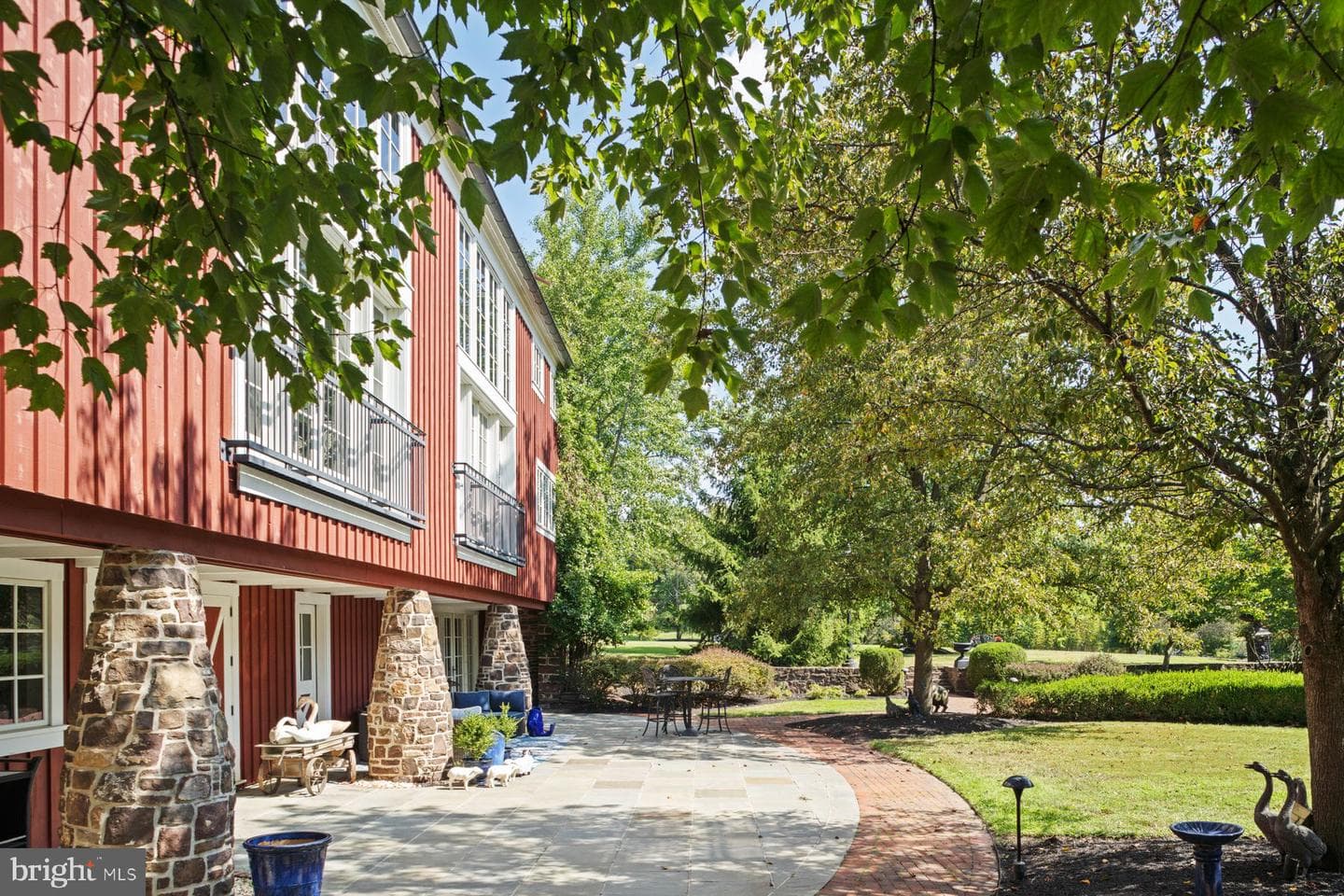 1534 N Trooper Road photo 45