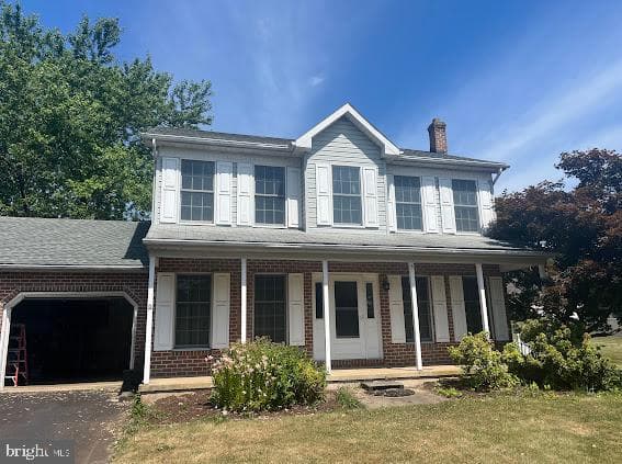 815 Oak Drive photo 1