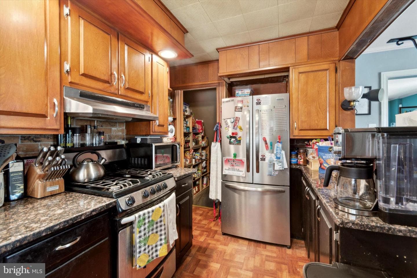 819 Noble Street photo 4
