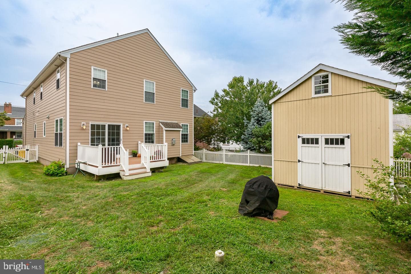 226 Delmont Avenue photo 35
