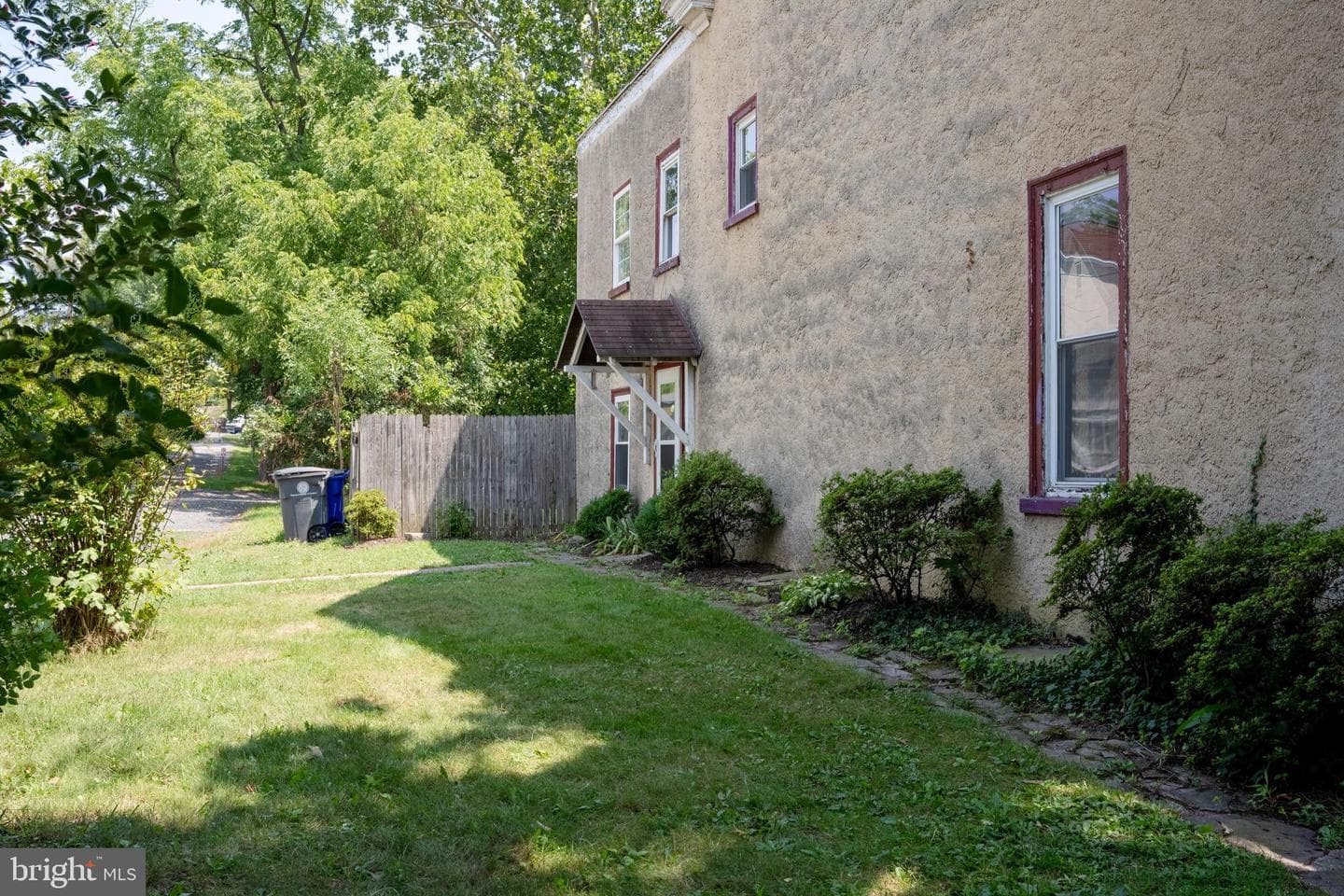 444 N Manatawny Street photo 25