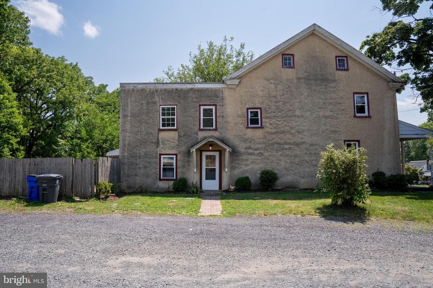 444 N Manatawny Street photo 27