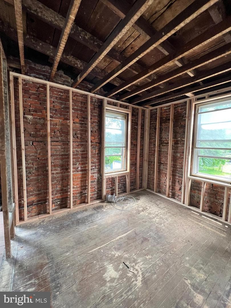 1610 Willow Avenue photo 4