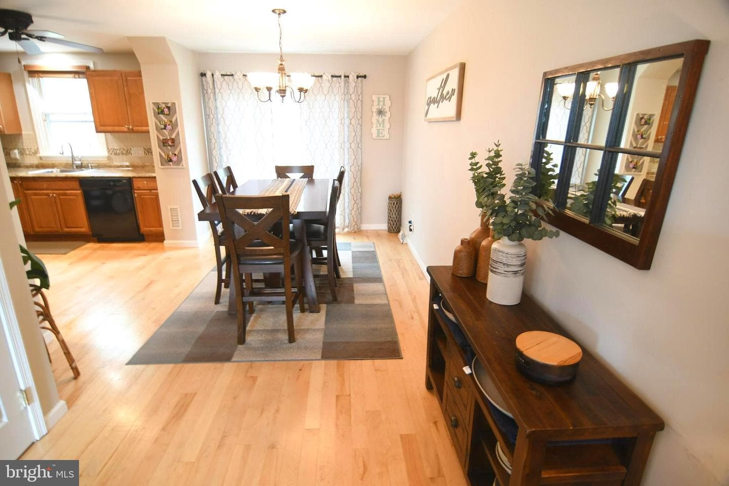 218 N 3rd Avenue photo 9