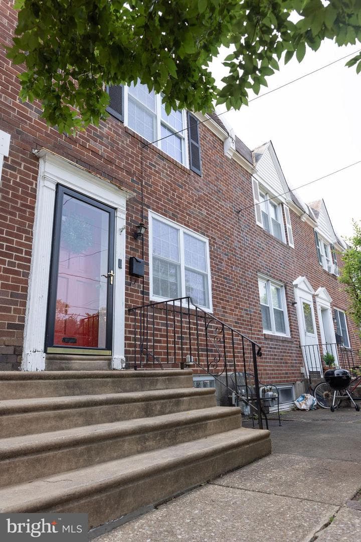 38 Orange Avenue photo 5