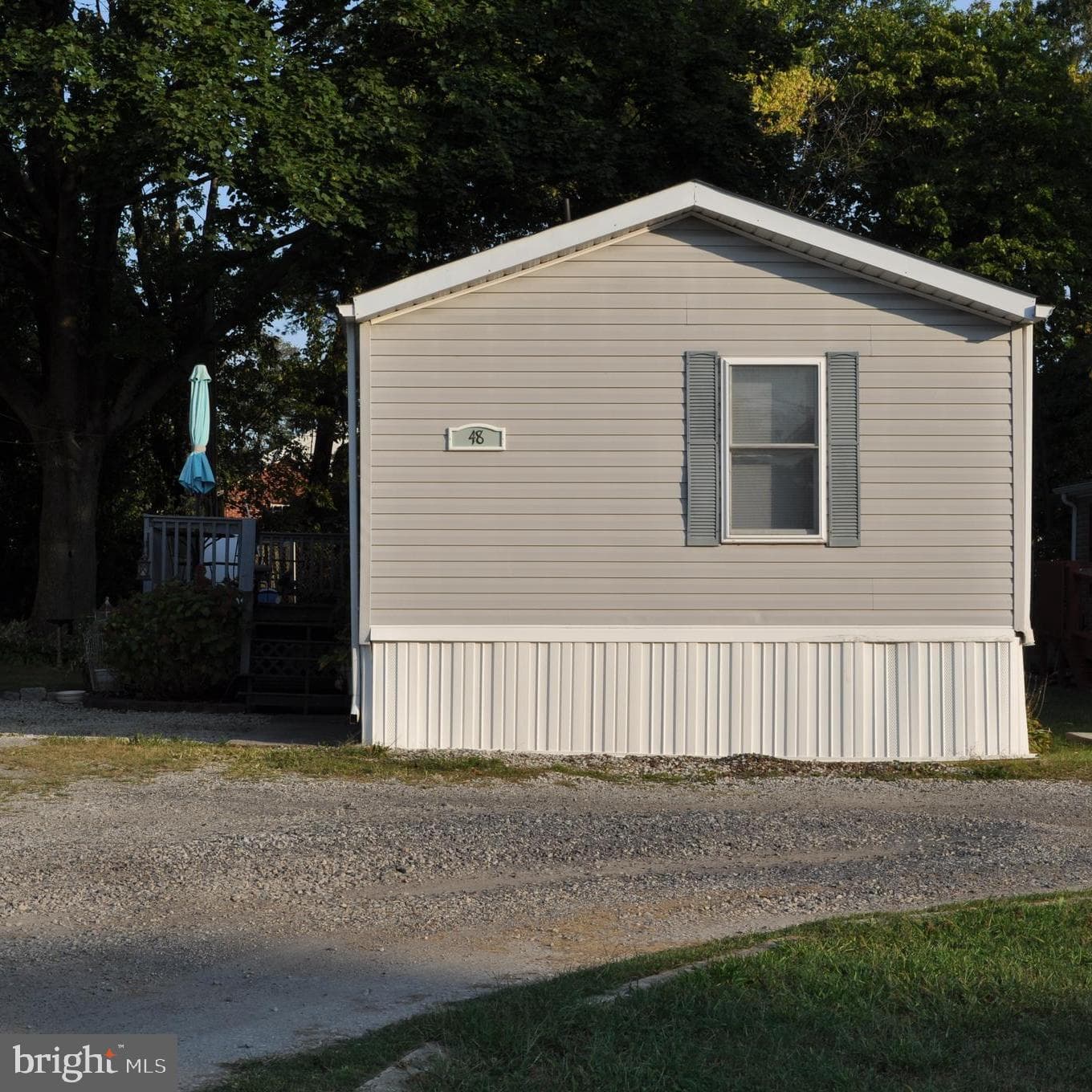 48 N Barry Avenue photo 1