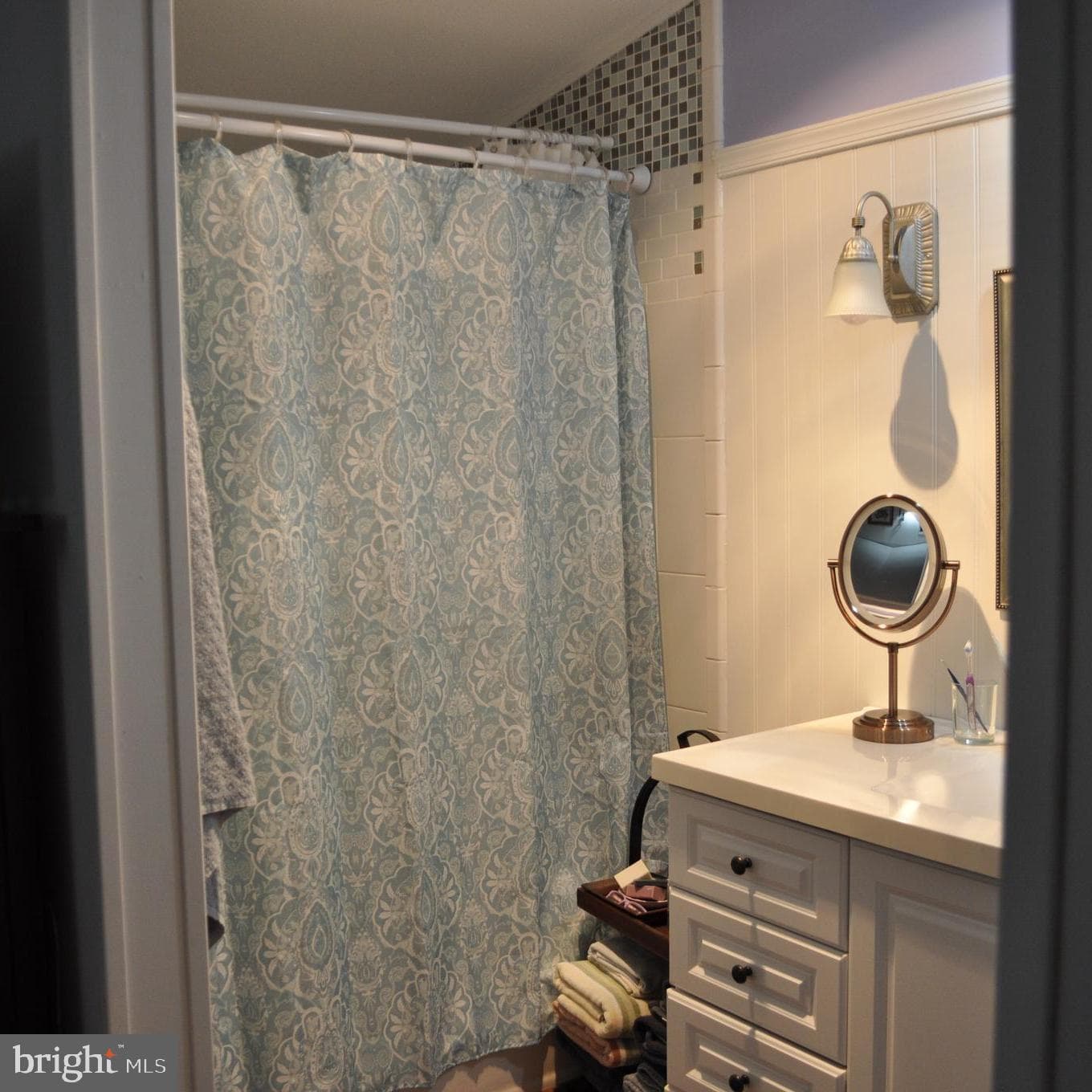 48 N Barry Avenue photo 14