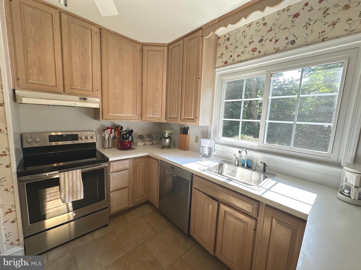 352 Calvert Road photo 13