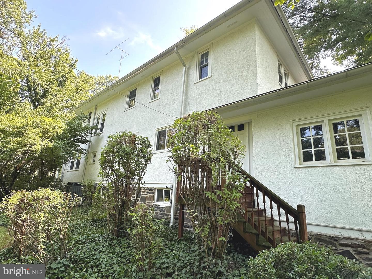 352 Calvert Road photo 37