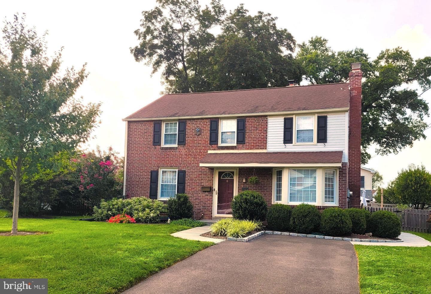 626 Roseland Avenue photo 1