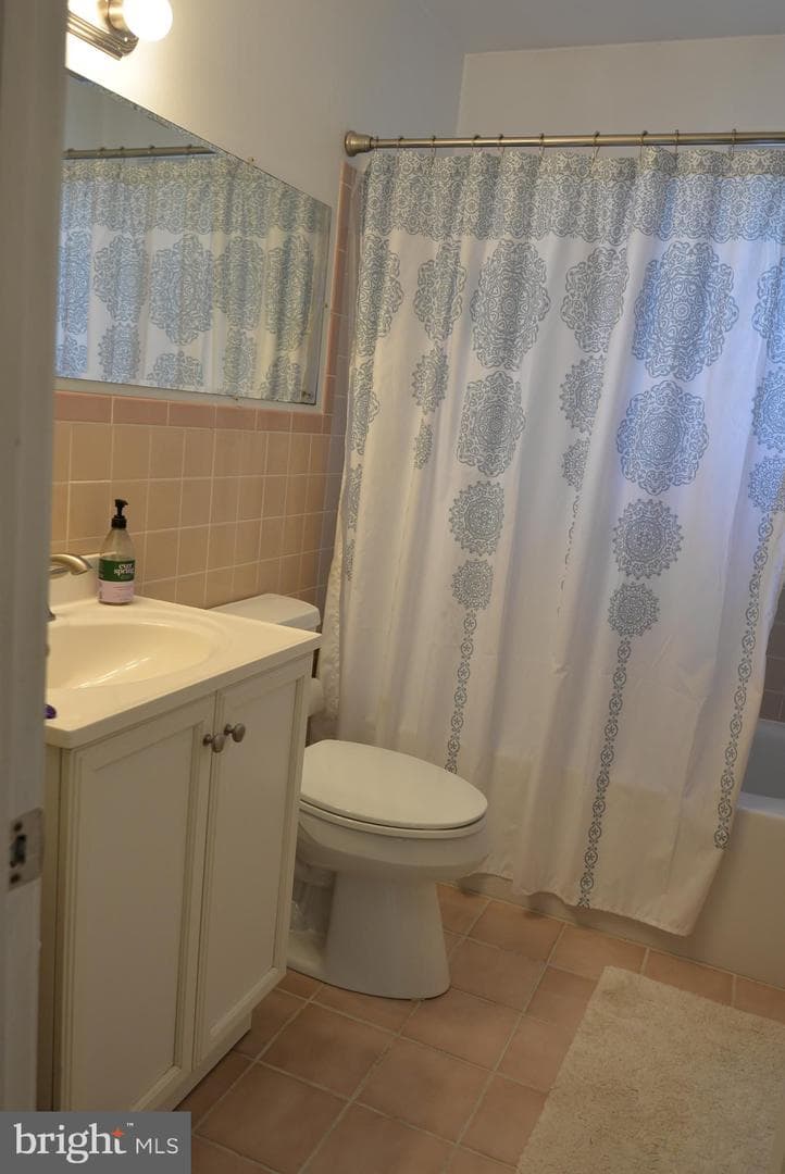 174 N Highland Avenue photo 12