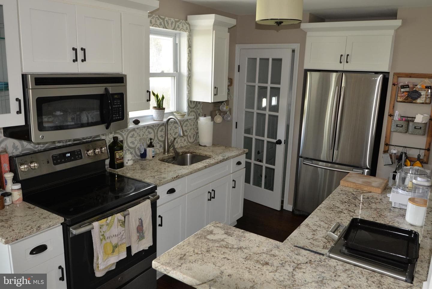 174 N Highland Avenue photo 8