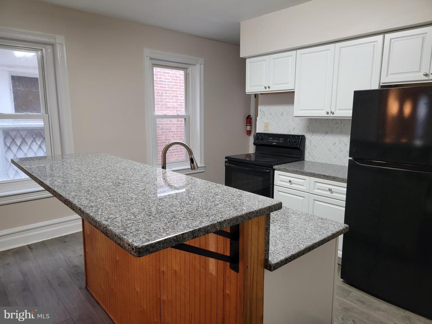 21 E 2nd Street photo 16
