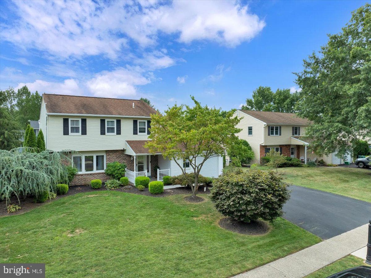 3257 Roxbury Road photo 1