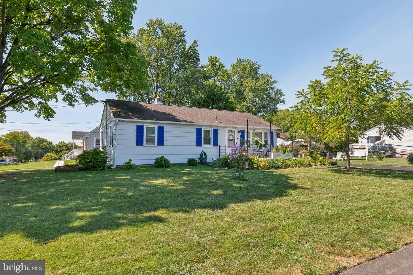 209 Cedar Avenue photo 1