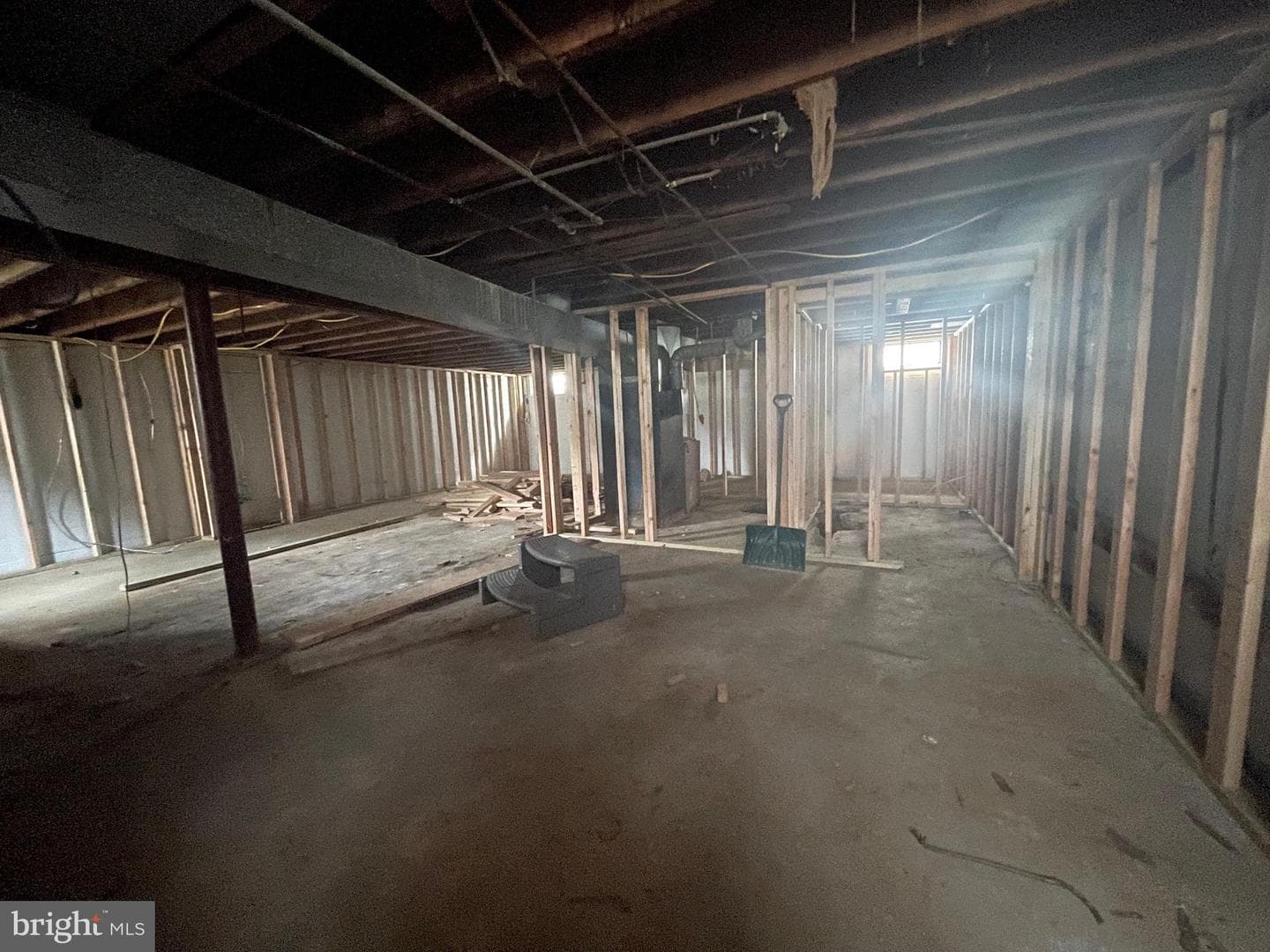 1230 Hall Avenue photo 12