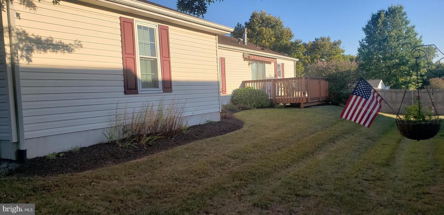 326 Mimosa Court photo 11