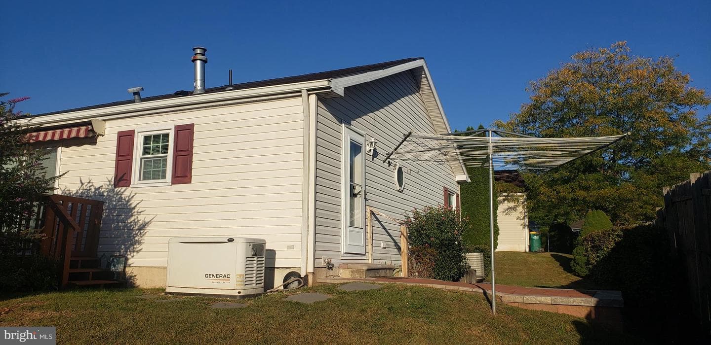 326 Mimosa Court photo 6