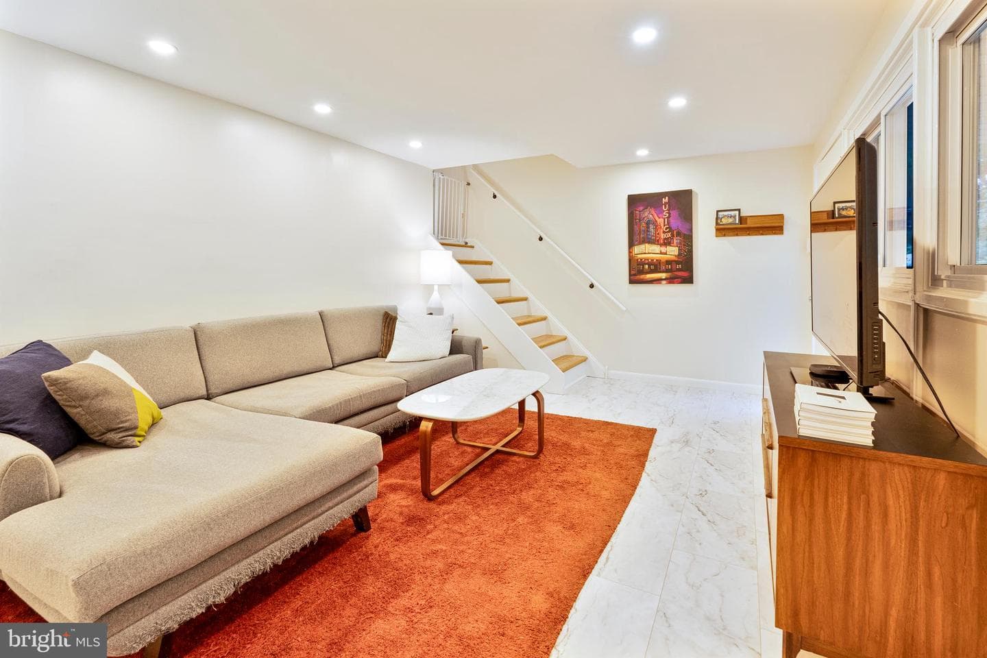 418 Haywood Road photo 17