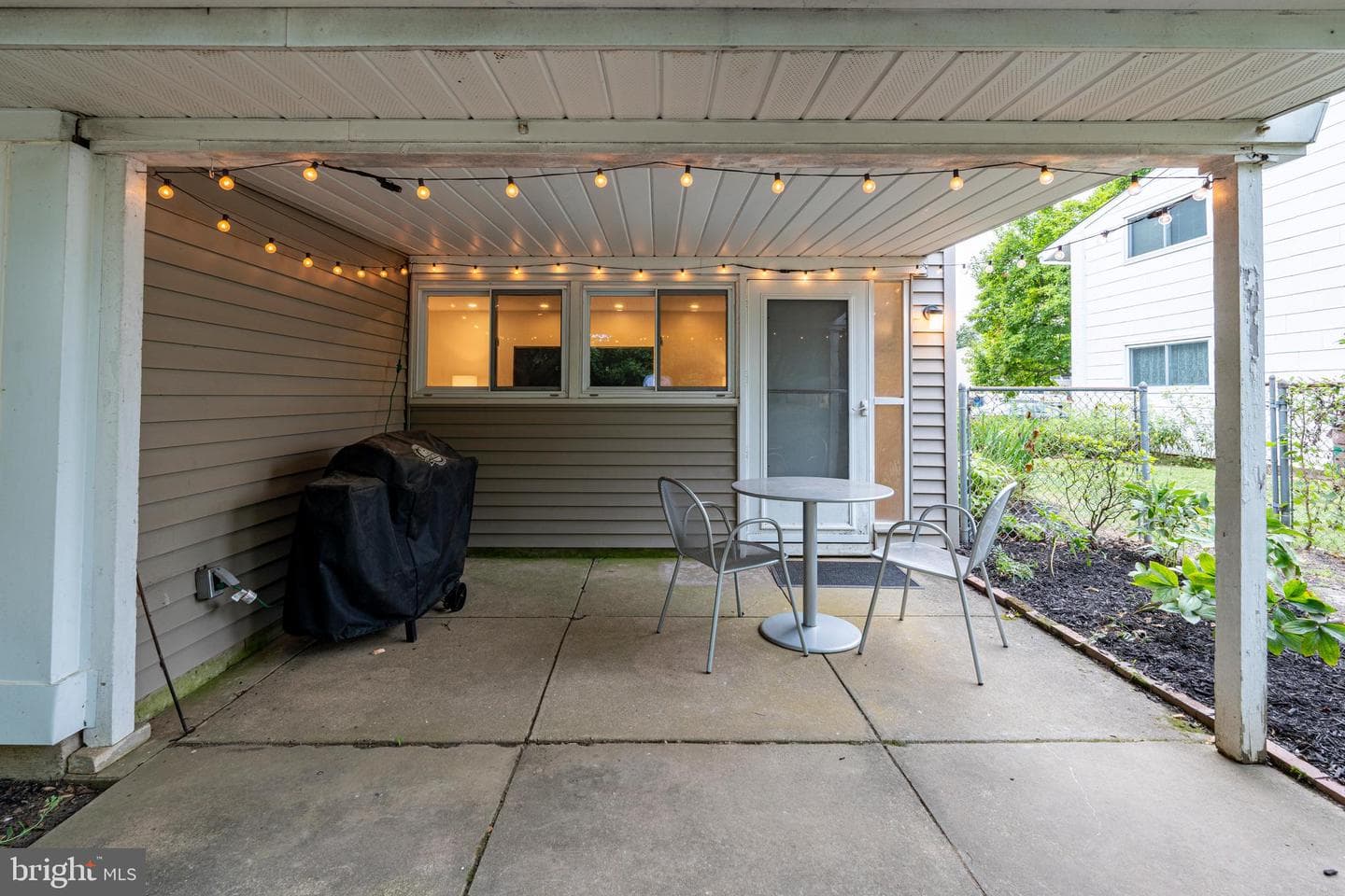 418 Haywood Road photo 23