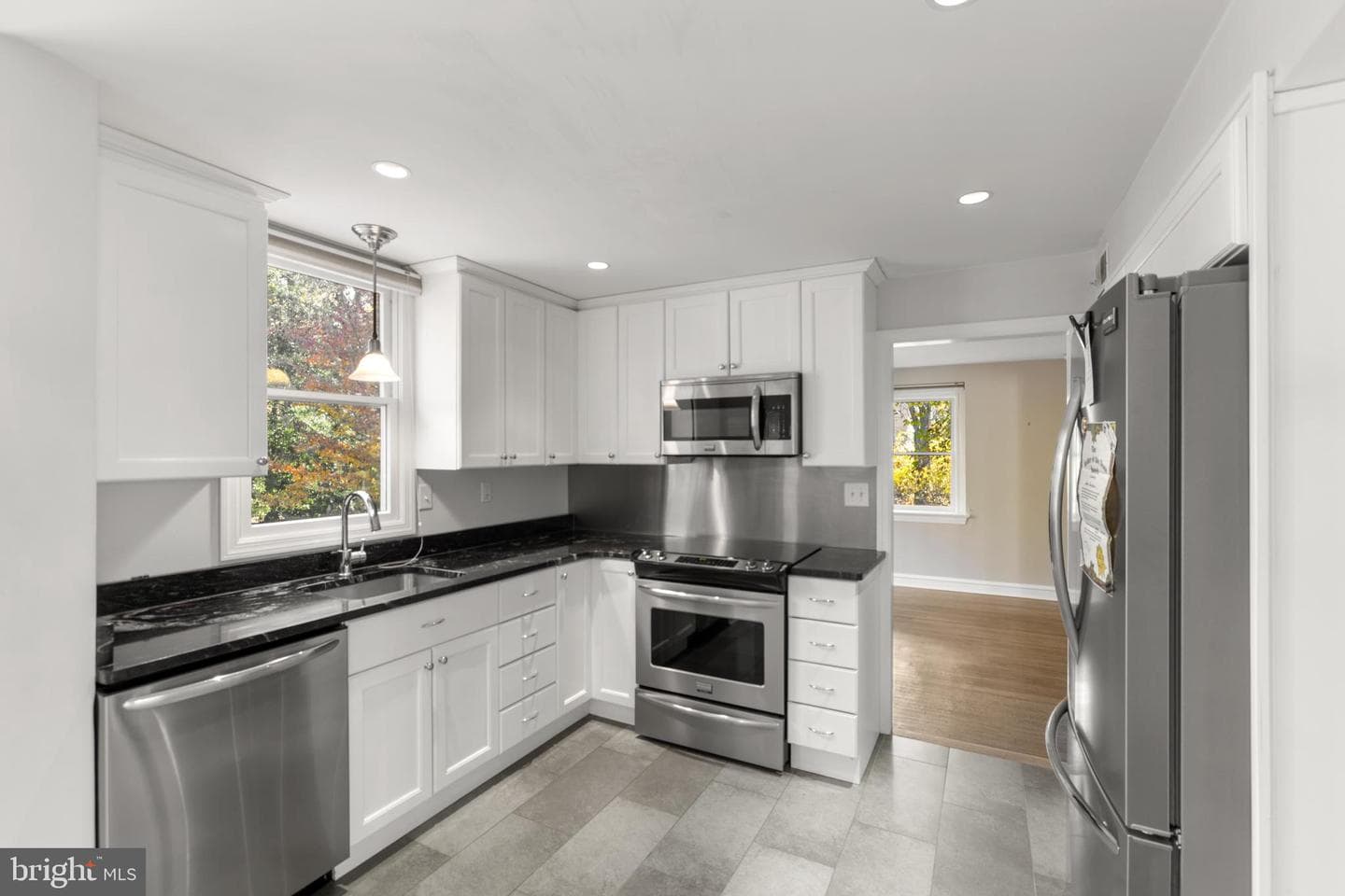 974 Valley Road photo 15